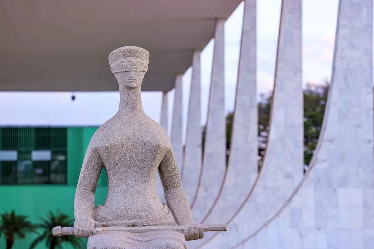 TSE e STF no centro da polêmica: decisões judiciais interferem em debate eleitoral